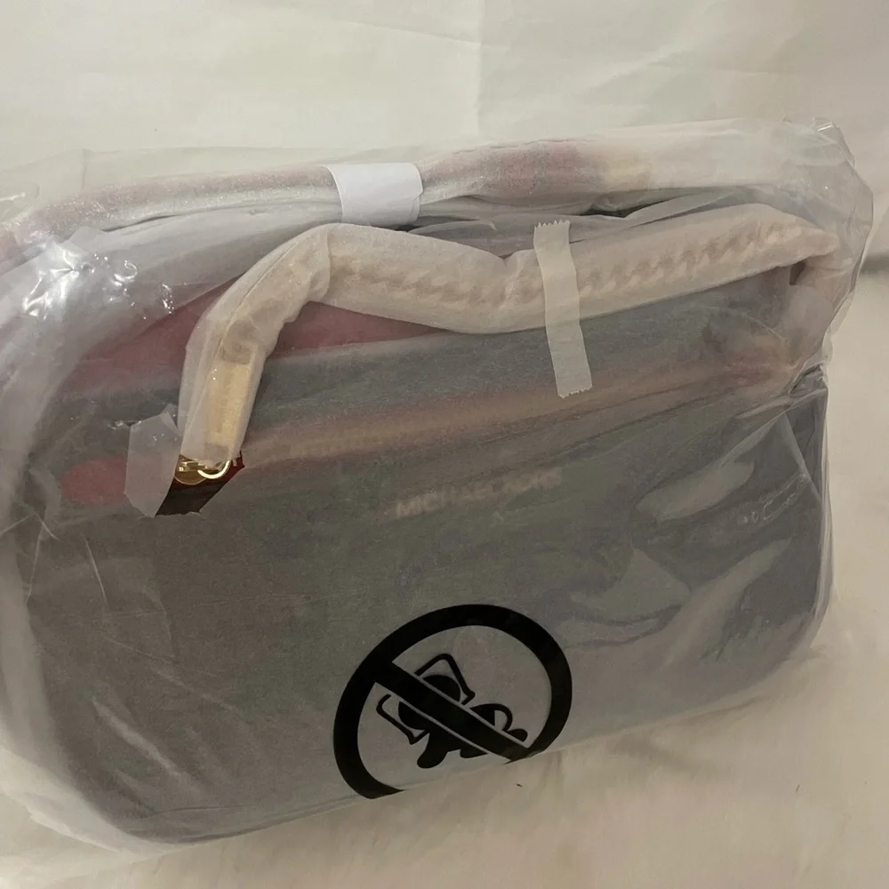 NWT Michael Kors Red/ Brown Jet Set Large Logo Crossbody Bag - Picture 3 of 8